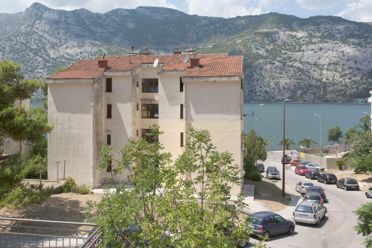 Apartment Medusa Risan Exterior foto